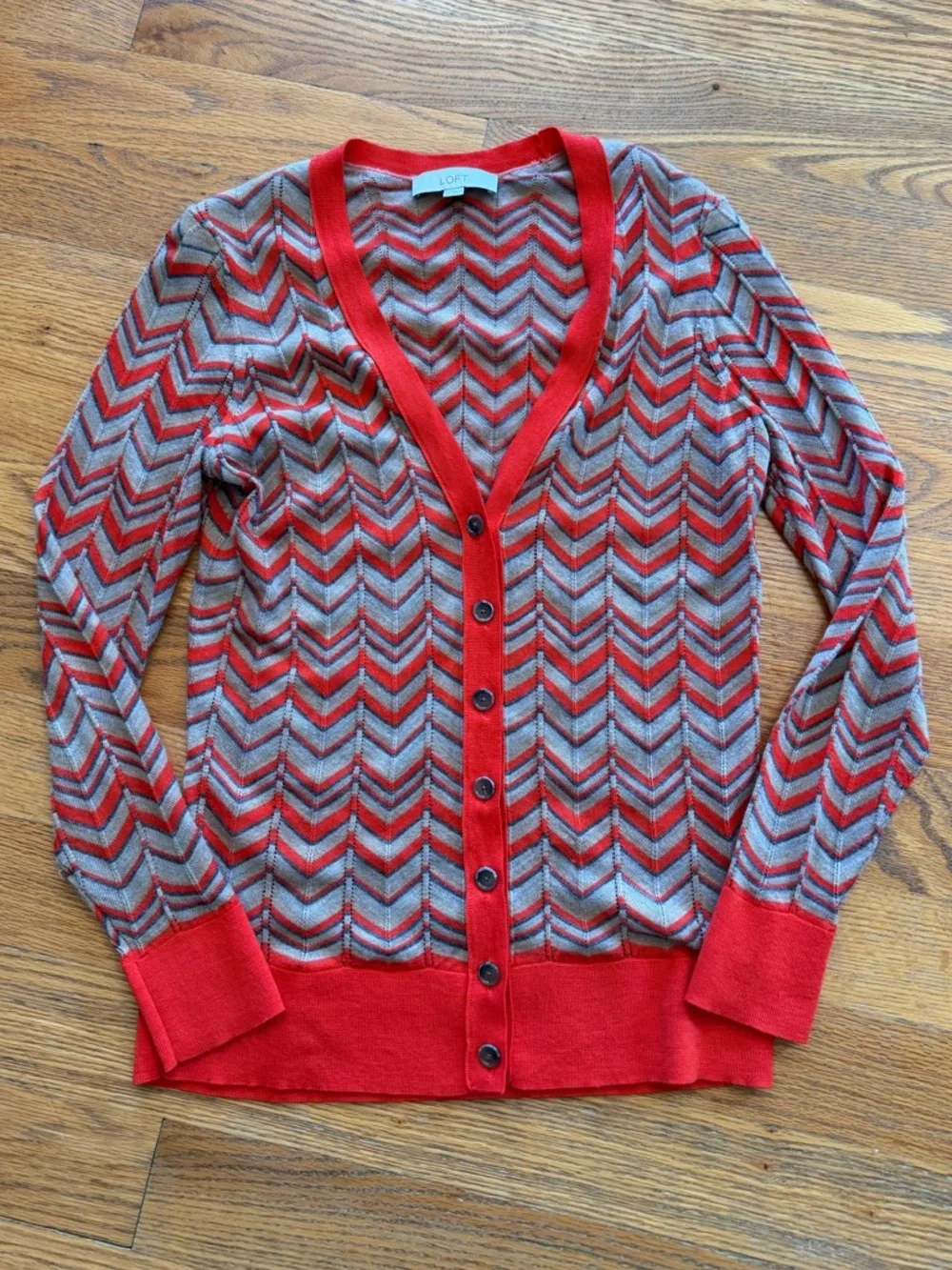 LOFT Red Chevron V-Neck Button-Front Cardigan - Picture 1 of 4